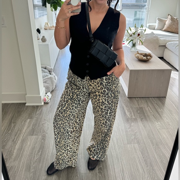 Cheetah wide leg Jeans - Picture 4 of 6